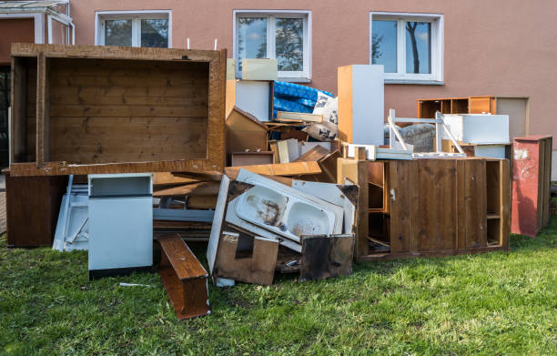 Best Yard Cleanup Services  in Oakland City, IN